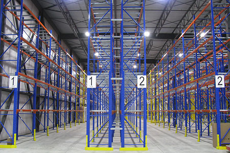 Soluciones de iluminación LED para depósitos