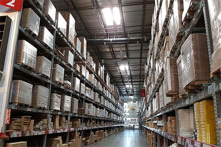 Soluciones de iluminación LED para fábricas y depósitos
